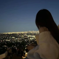 Oh Mi Syun (bạn cô)