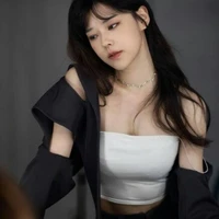 Hồ Thiên Tú /chị na9