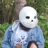 Sans Trắng (Dép Hồng)