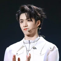 (Đinh) Lưu Diệu Văn (Y)