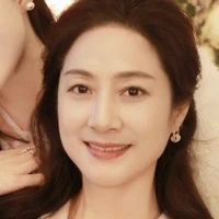 Hồng Hoa Yến
