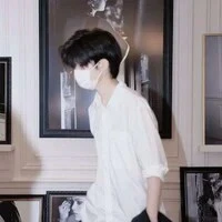 Nhân viên bán đồ ăn Team TĐBP