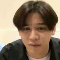 Nhỏ au bị ép đu WS