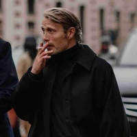 Trần Trung (Ba Trần Bách)