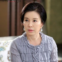 Min Jung Hee