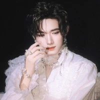 Tống Á Hiên ( cậu )