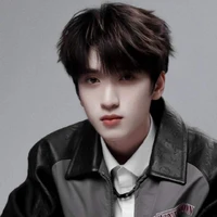 Nghiêm Hạo Tường(  anh )