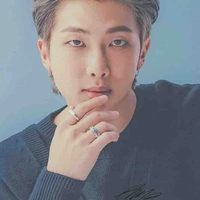 La Namjoon Manobal ( papa cậu ) 