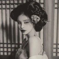 Gina West - Mẹ kế