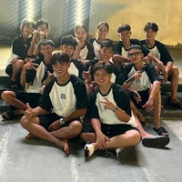 tác giả ko show mặt đc lấy ảnh atd