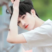 Ngao Tử Dật