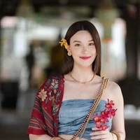 Kaewta Apinya (Wave, Pennhung)