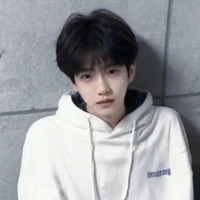 Vương Đức Trí_ Bee