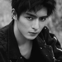 Vương Hạo Hiên [ E_23 Tuổi_Em Họ NB ]