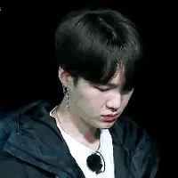 Min Yoon Gi ( suga)