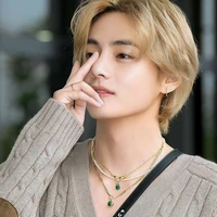 Kim Tae-hyung (V)