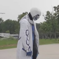 404
