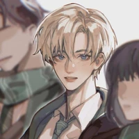 Draco Malfoy (Top)