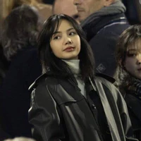 LaLiSa ( cô )