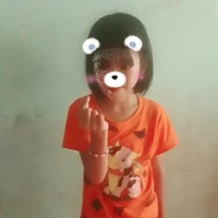 Quỳnh ( em mik)