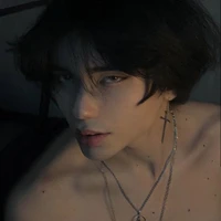 Alex Vanderbloom (anh trai cô)