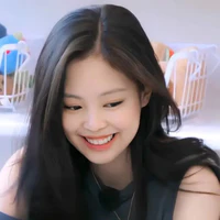 Kim Jennie (em)