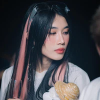 Uyển My