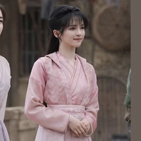 tử vu nu93(em gái hữu cầm)