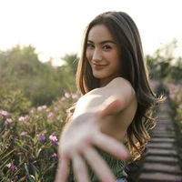 Tina [ Người Yêu Heidi ]