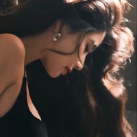 Hồ Lan Anh(mama cậu)
