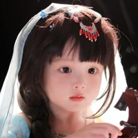 phong huỳnh chi  / lâm gia vy