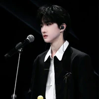 Hoàng Sóc_HuangShuo