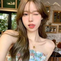 Kim Zannie "chị cô"