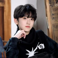 Tả Kì Hàm_cậu