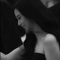 Jisoo( cô)