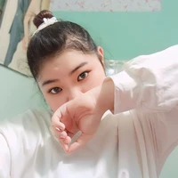 tác giả T.Ly