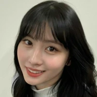 Hirai Momo