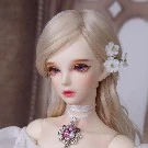 aoi(bạn thân lisa/người yêu nick)