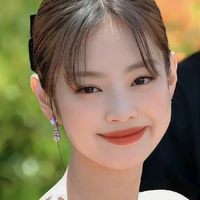 Kim Jennie (Em)