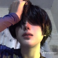 Xin chào tôi là Miya👋