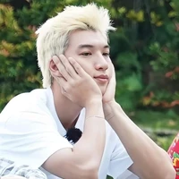 Trần Minh Hiếu《HIEUTHUHAI》