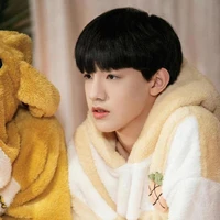 Trương Trạch Vũ ( cậu )