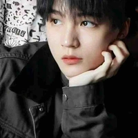 Vương Tuấn Khải 