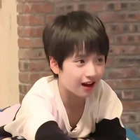 Nghiêm Chiếu Phong_Nhóc