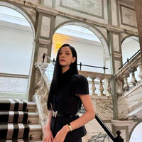 Kim Jisoo - chị