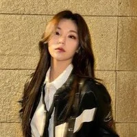 YeJi • chị họ Jimin •