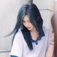 Vương Dịch - cô