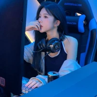 Vưu Ma Kết - MK°Gem¦QueenΔ