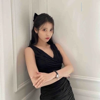 IU