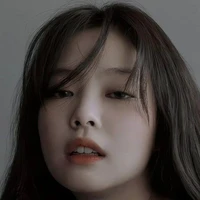 Jennie [em]